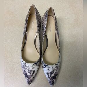 NWOT Nine West Floral Heels
